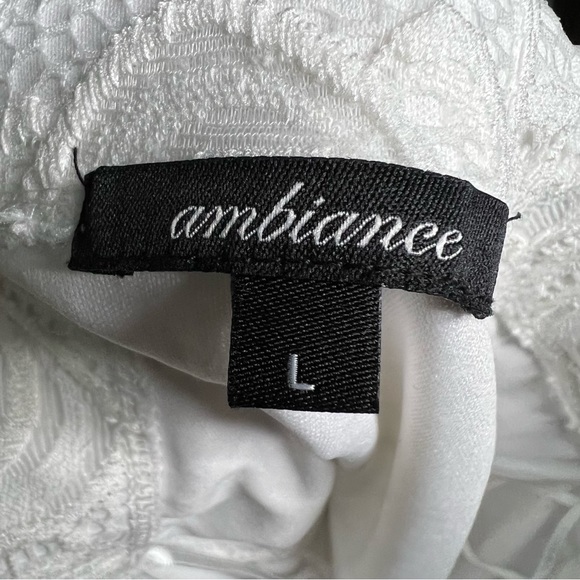 Ambiance Apparel white lace skirt size L NWOT - Picture 3 of 4